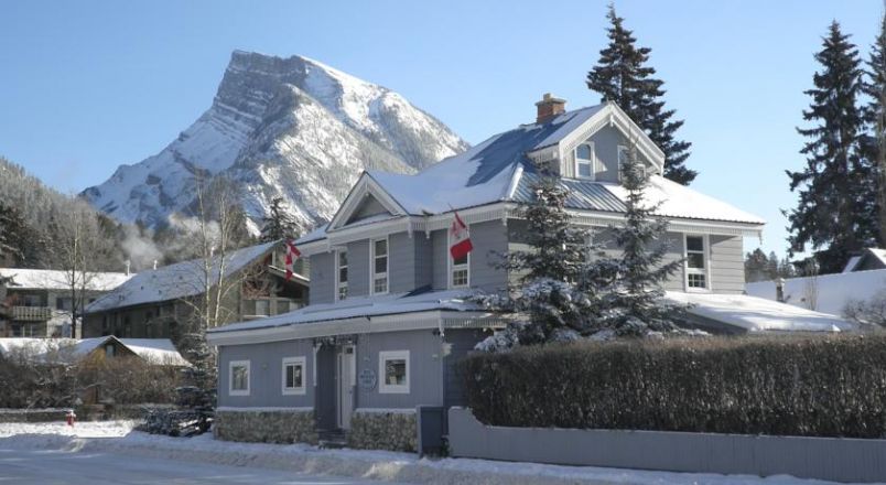 Blue Mountain Lodge Banff